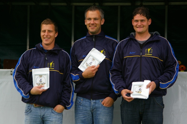 6e prijs; Leeuwarden, Pieter Bakker, Karel Nijman en Peter de Boer